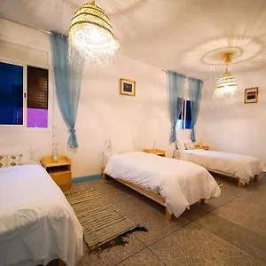 Anza Sets House Hostel